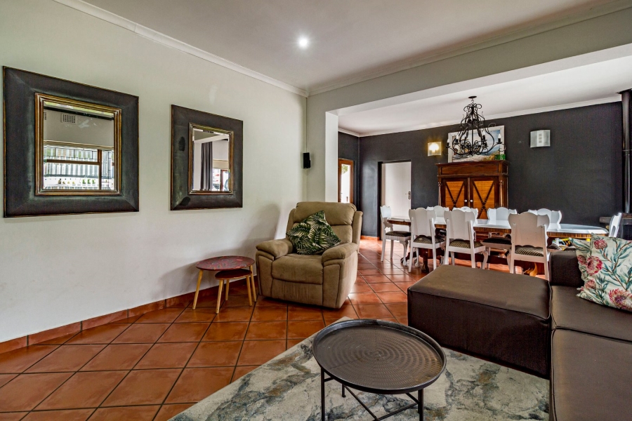 3 Bedroom Property for Sale in Die Wingerd Western Cape